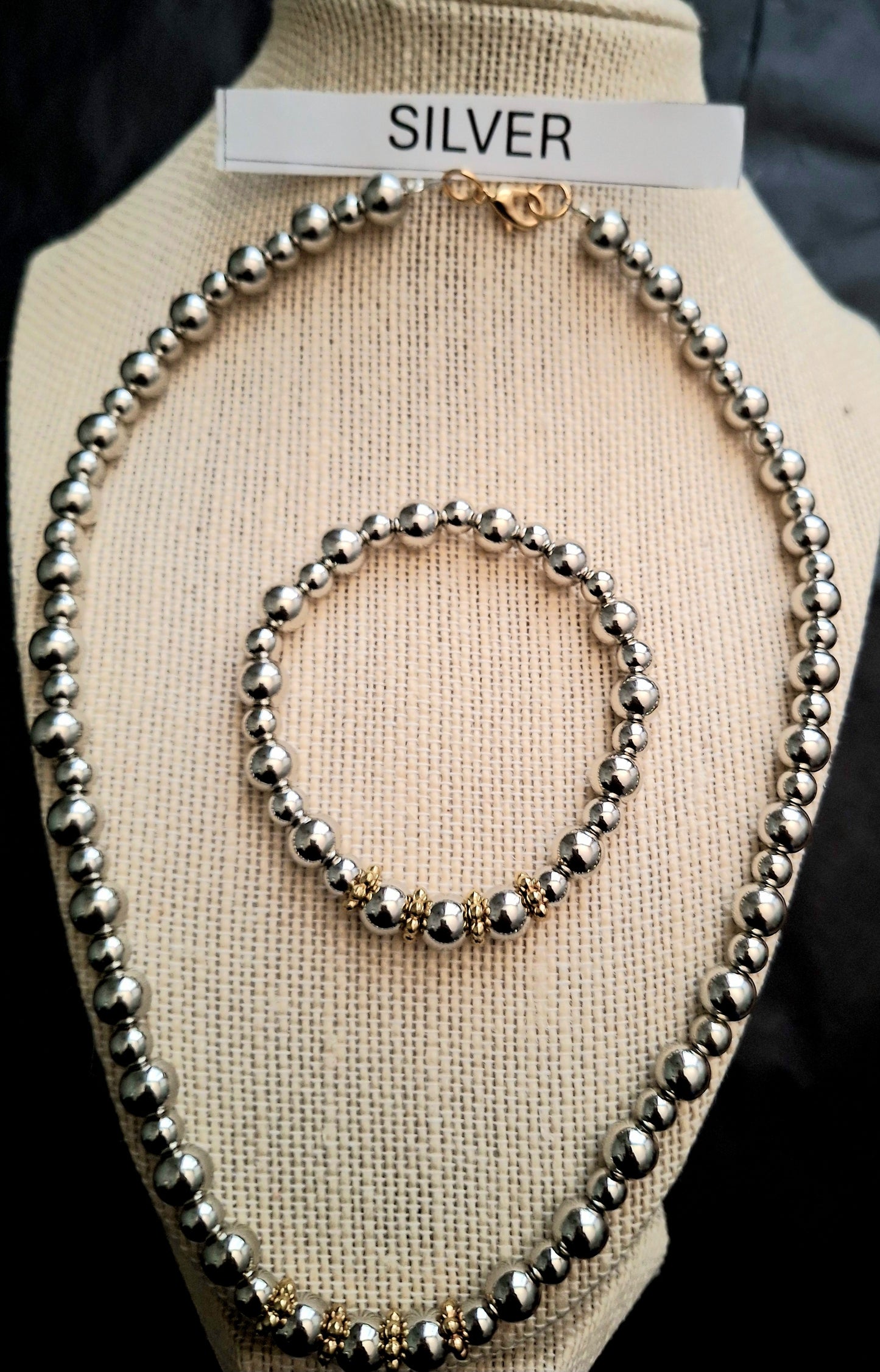 Beaded Necklace and Bracelet Set